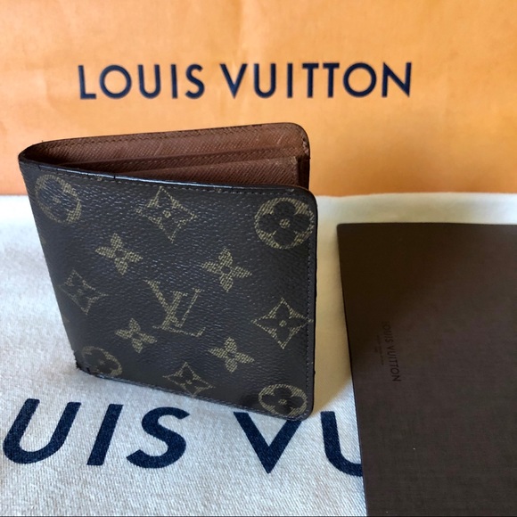 Louis Vuitton Other - Louis Vuitton Men’s Brown Monogram Wallet Vintage